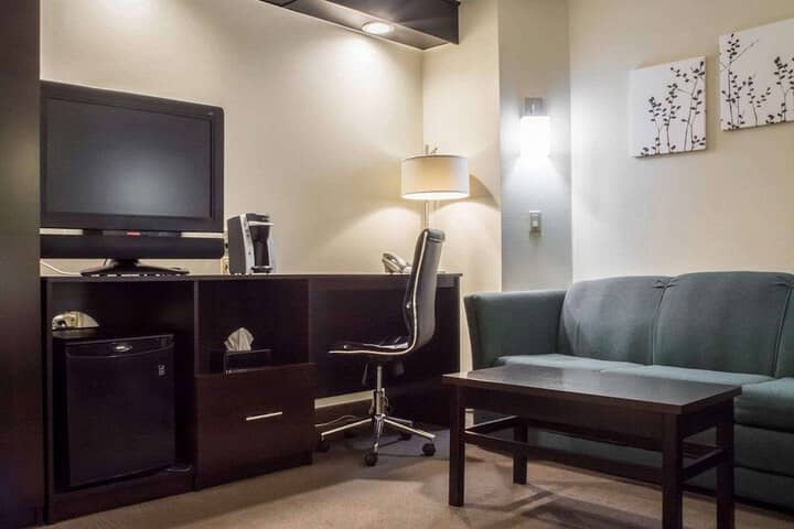 Room 18 of 36
