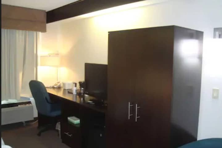 Room 30 of 36